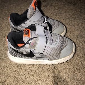 Toddler Nike 6c